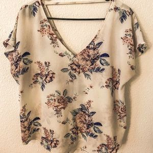 Floral flowy shirt